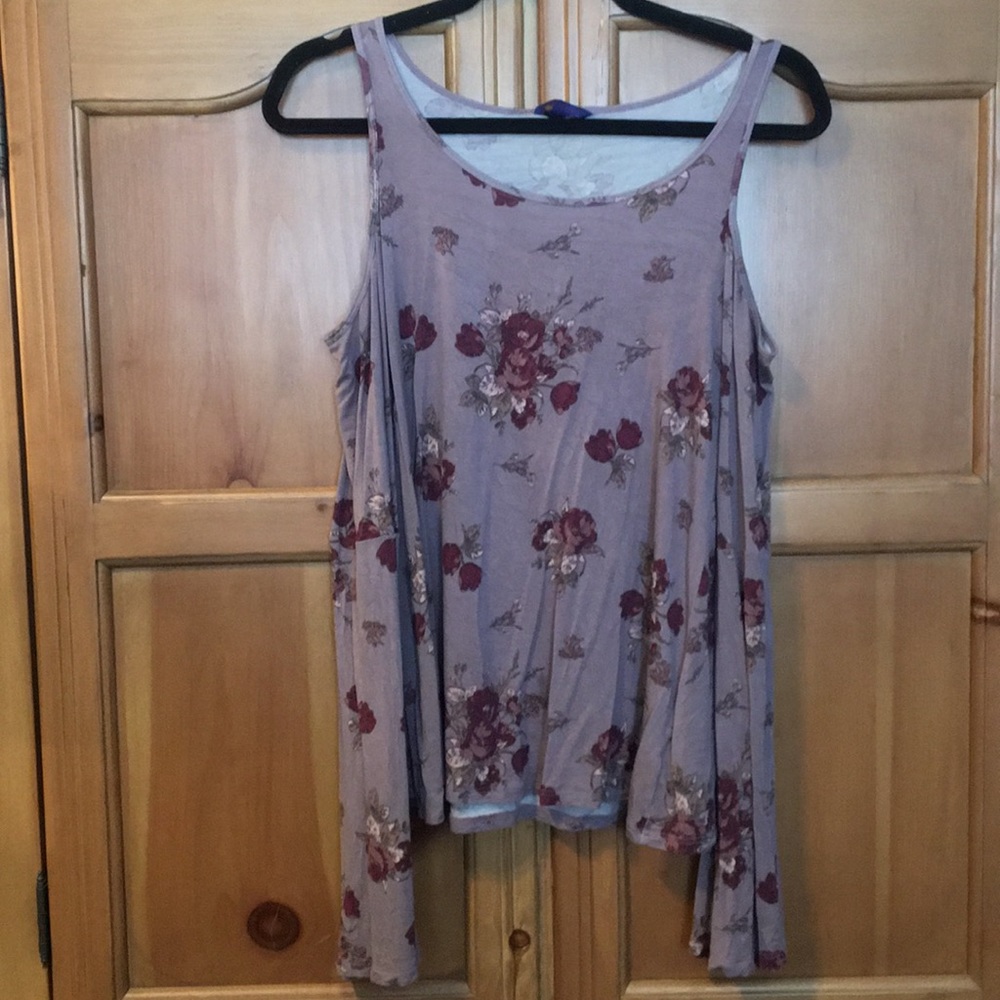Cold shoulder, long sleeve. Floral shirt. Like new
